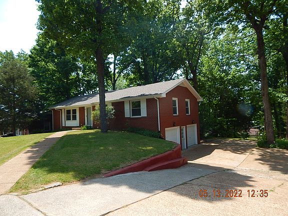 2nd image of 105 Preston Dr