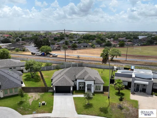 5305 Cocoa Beach Ct, Brownsville, TX 78526
