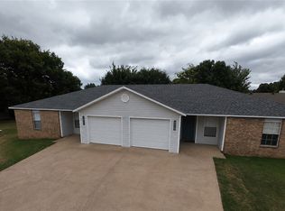1372 & 1374 N Chickadee Ave, Fayetteville, AR 72704