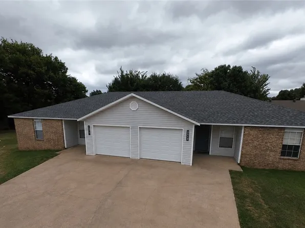 1372 & 1374 N Chickadee Ave, Fayetteville, AR 72704