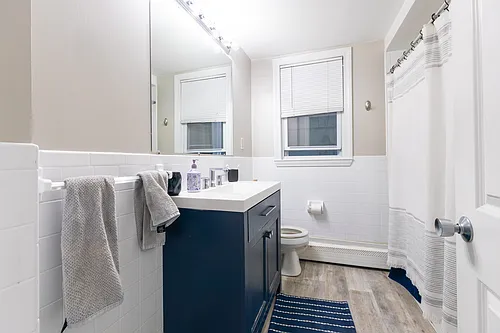 213 W 8th St #2 Photo 1