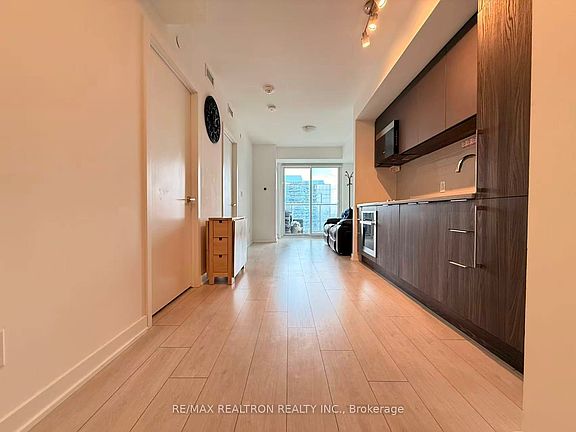 2nd image of 2031 Kennedy Rd #1719