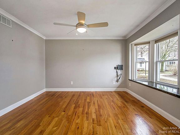 5th image of 3186 Bolgos Cir