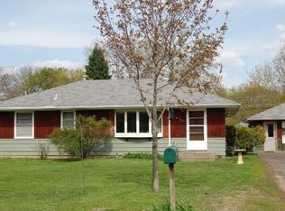 8921 Grospoint Ave S, Cottage Grove, MN 55016