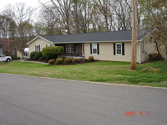 3rd image of 1101 Spanish Oak Dr