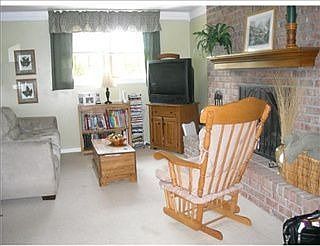 5th image of 26 Alice Cir