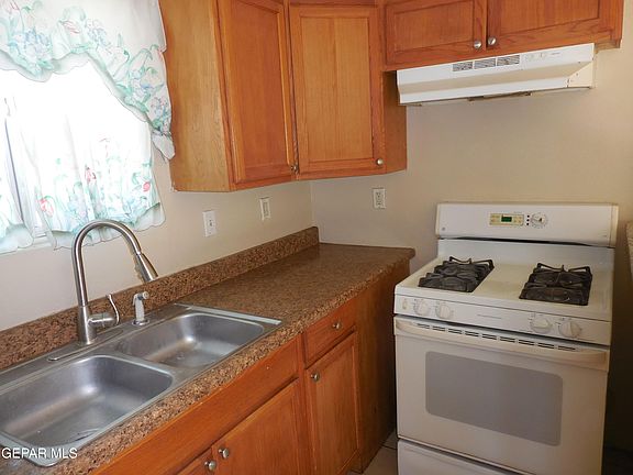 3rd image of 133 Keeney Ct #B