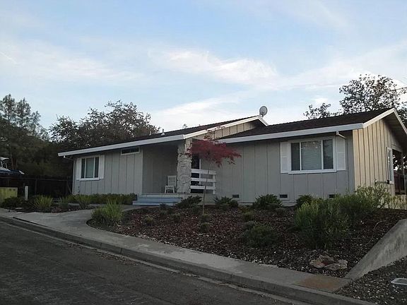 2nd image of 519 Neptune Ct #519