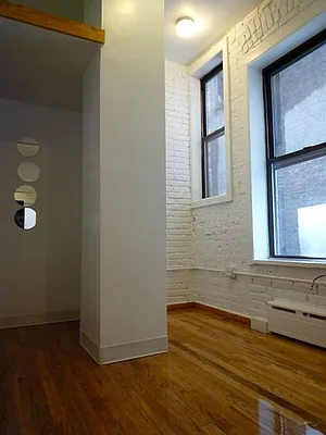 Rented by Authentic Realty | media 20