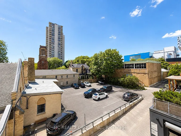 50 McCaul St #315 — Photo 15