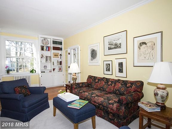 Living Room with great built-ins