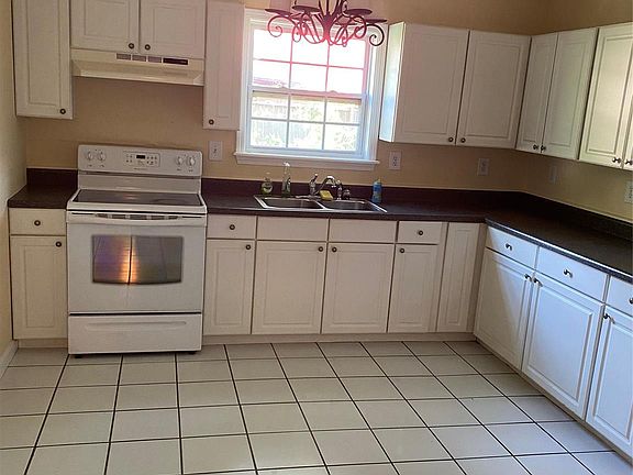 5th image of 2446 Rue De Lafitte Dr