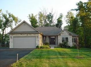 36 Jefferson Ridge Dr, Pataskala, OH 43062