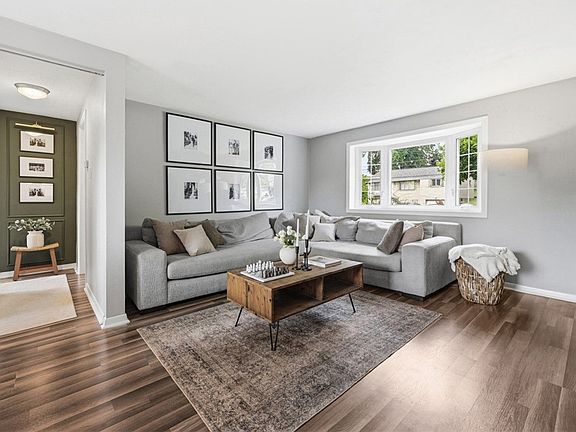 5th image of 2456 Silver Oak Dr
