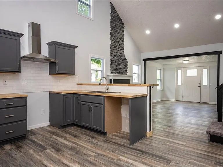 13 Benedict Dr — Photo 8