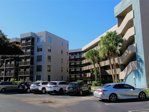 2nd image of 900 Colony Point Cir APT 503
