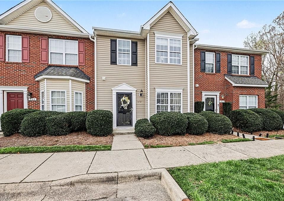 1st image of 810 Brittany Way