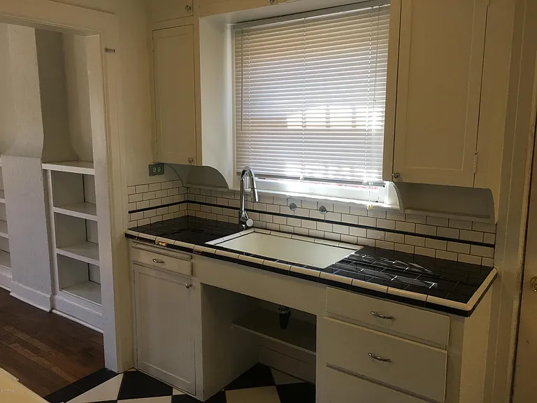1236 E Monte Vista Rd — Photo 16