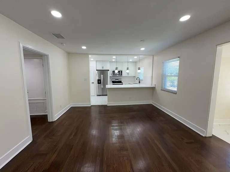 270 W Pineloch Ave #A — Photo 5