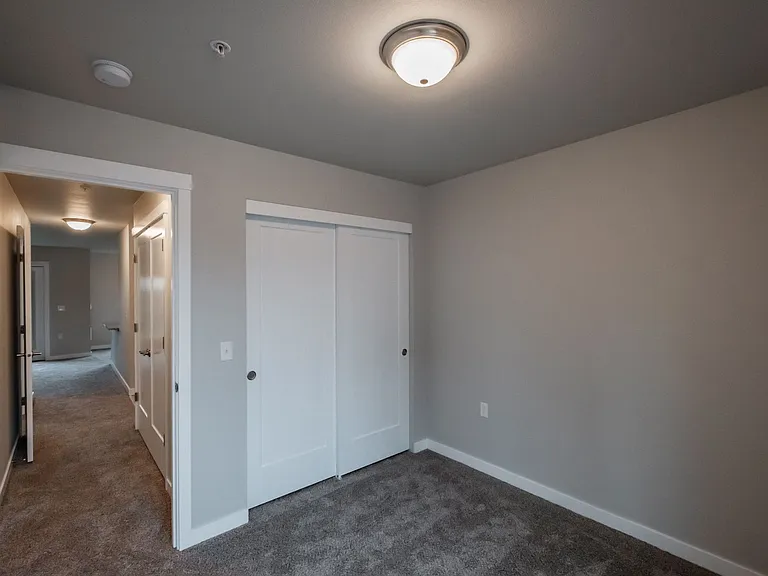 Evergreen Valley Apartments — Photo 45