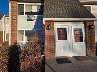 2740 South Rd APT H5, Poughkeepsie, NY 12601