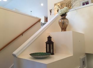 2309 Neubauer Cir, Lindenhurst, IL 60046