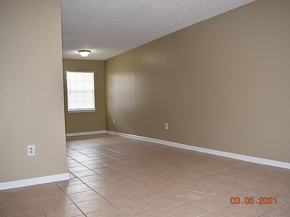 3rd image of 40449 W Hernandez Ave APT 2