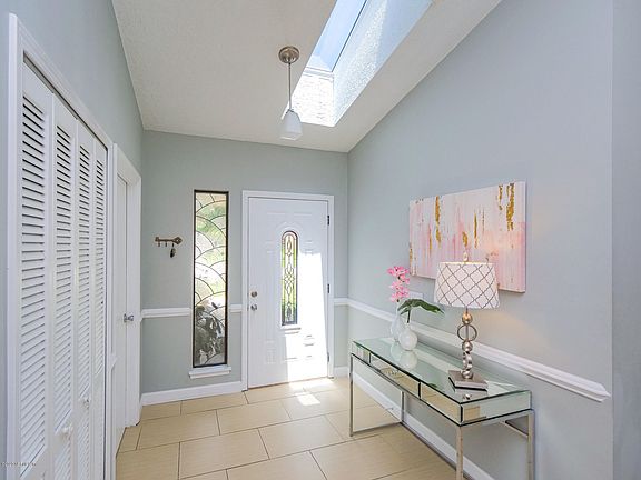 4th image of 2213 Indian Springs Dr