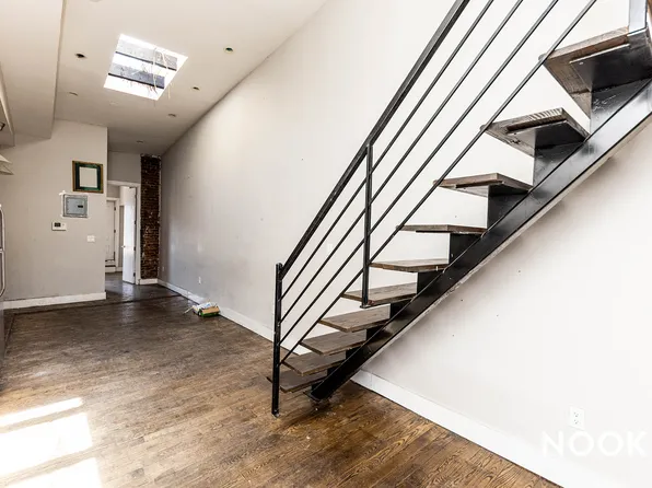 36 Ditmars Avenue image 1 of 15