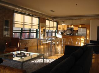 1118 W Fulton Market APT 404, Chicago, IL 60607