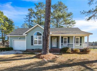 10013 Rockfish Rd, Raeford, NC 28376