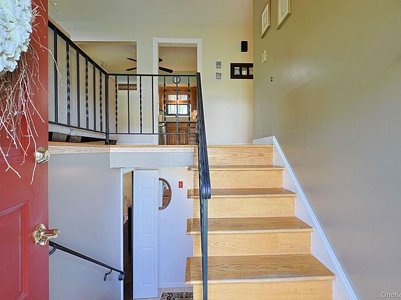 5th image of 17 Red Oak Terrace