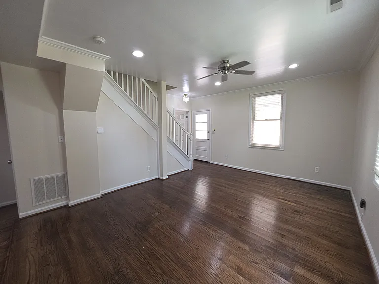 7516 Main St — Photo 7