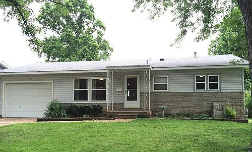 643 Village Square Dr Photo 1