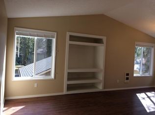 7171 Montauk Cir, Lake Oswego, OR 97035