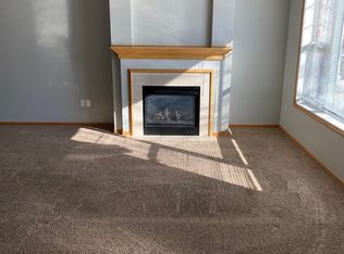 8204 Golden Valley Rd, Golden Valley, MN 55427