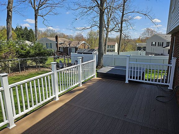 Deck, hot tub