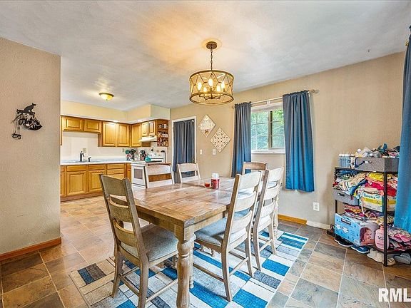 5th image of 10376 Bellair Dr