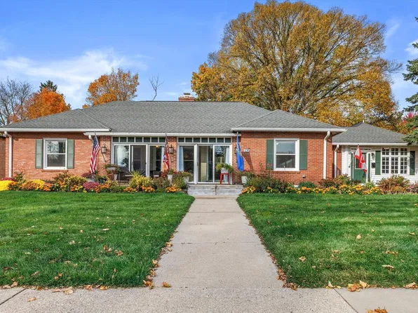 108 W Court STREET, Elkhorn, WI 53121