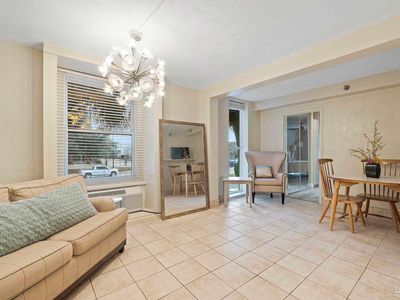 224 E Garden St APT 217, Pensacola, FL, 32502