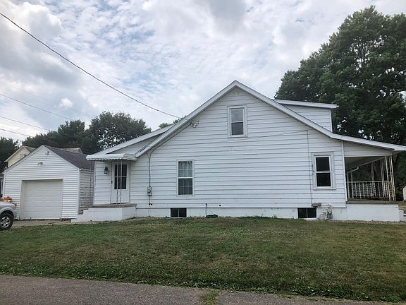 Side view with garage