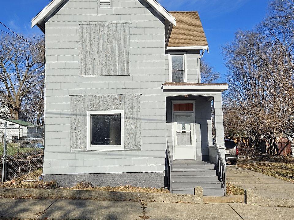 1st image of 1917 W Starr St