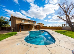 1940 Yucca Dr, El Centro, CA 92243