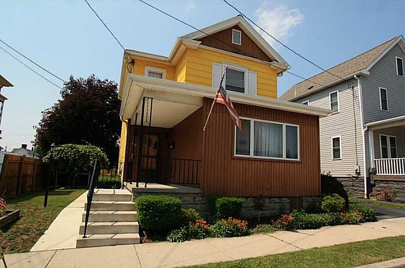 1st image of 330 Gertrude St