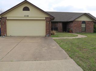 1318 Scott Ln, Miami, OK 74354