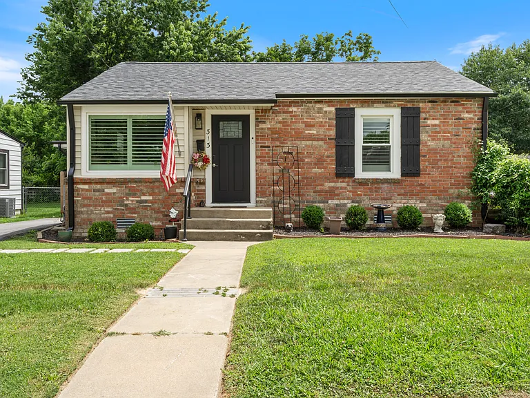 313 Quandt Ave — Photo 19
