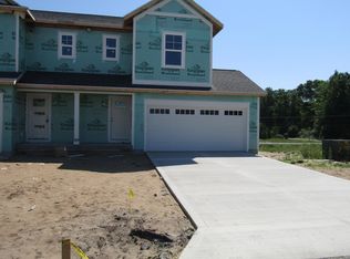 6138 Burgess Dr #5, Spring Lake, MI 49456