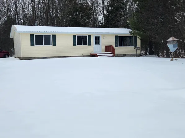 6683 Scenic Dr, Sault Sainte Marie, MI 49783