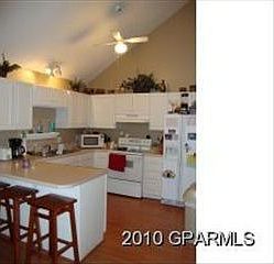 3rd image of 2607 Rosewood Dr