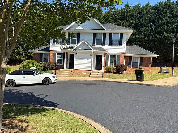 3rd image of 3900 Taggart Dr #110